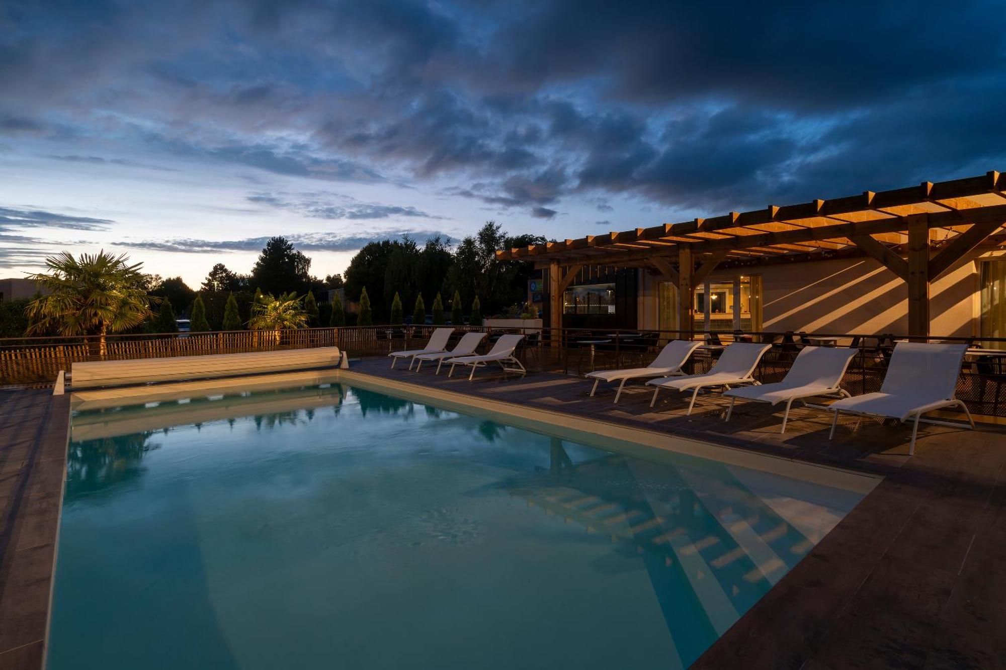 Sure Hotel By Best Western Caen Memorial Exteriör bild