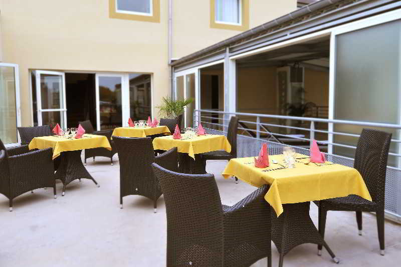 Sure Hotel By Best Western Caen Memorial Exteriör bild